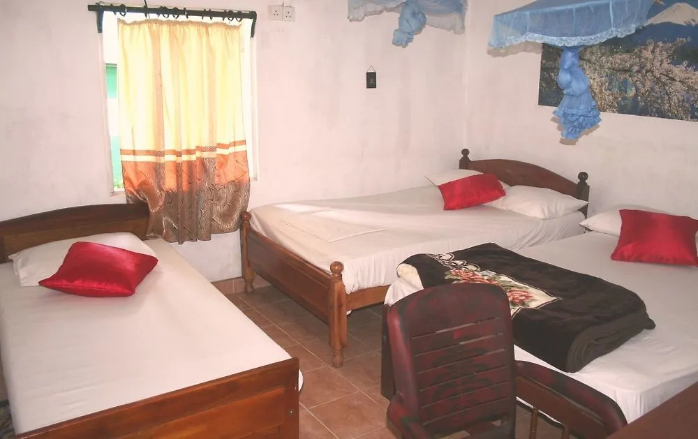 Bernie'S Inn Ettukala 2*,  Šrí Lanka