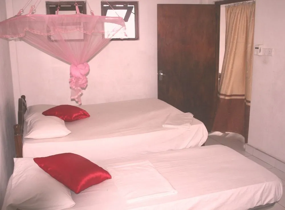Bernie'S Inn Ettukala Guest house